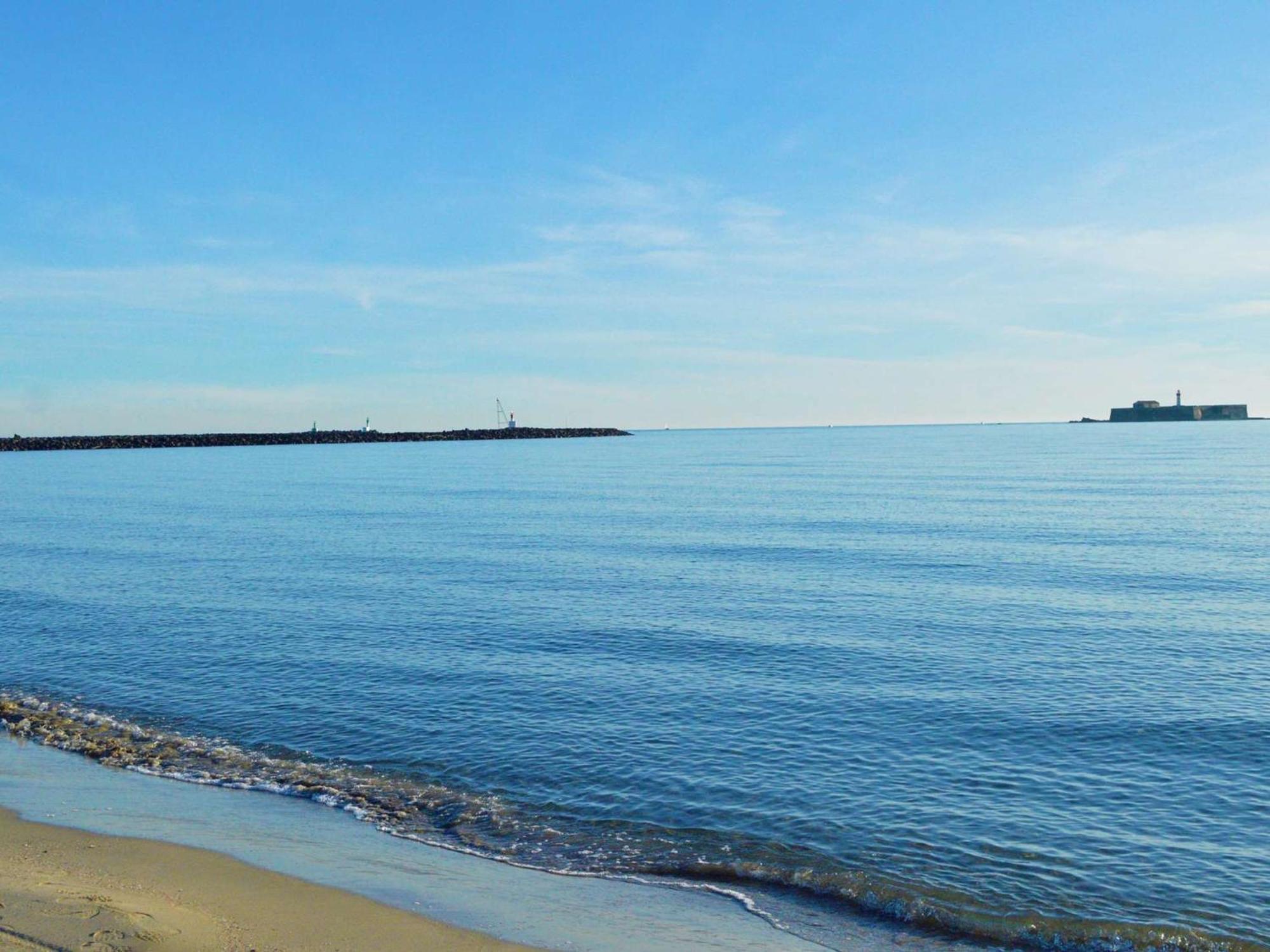 Appartement T2 Avec Parking Et Acces Direct A La Plage - Fr-1-249-129 Agde Exterior photo