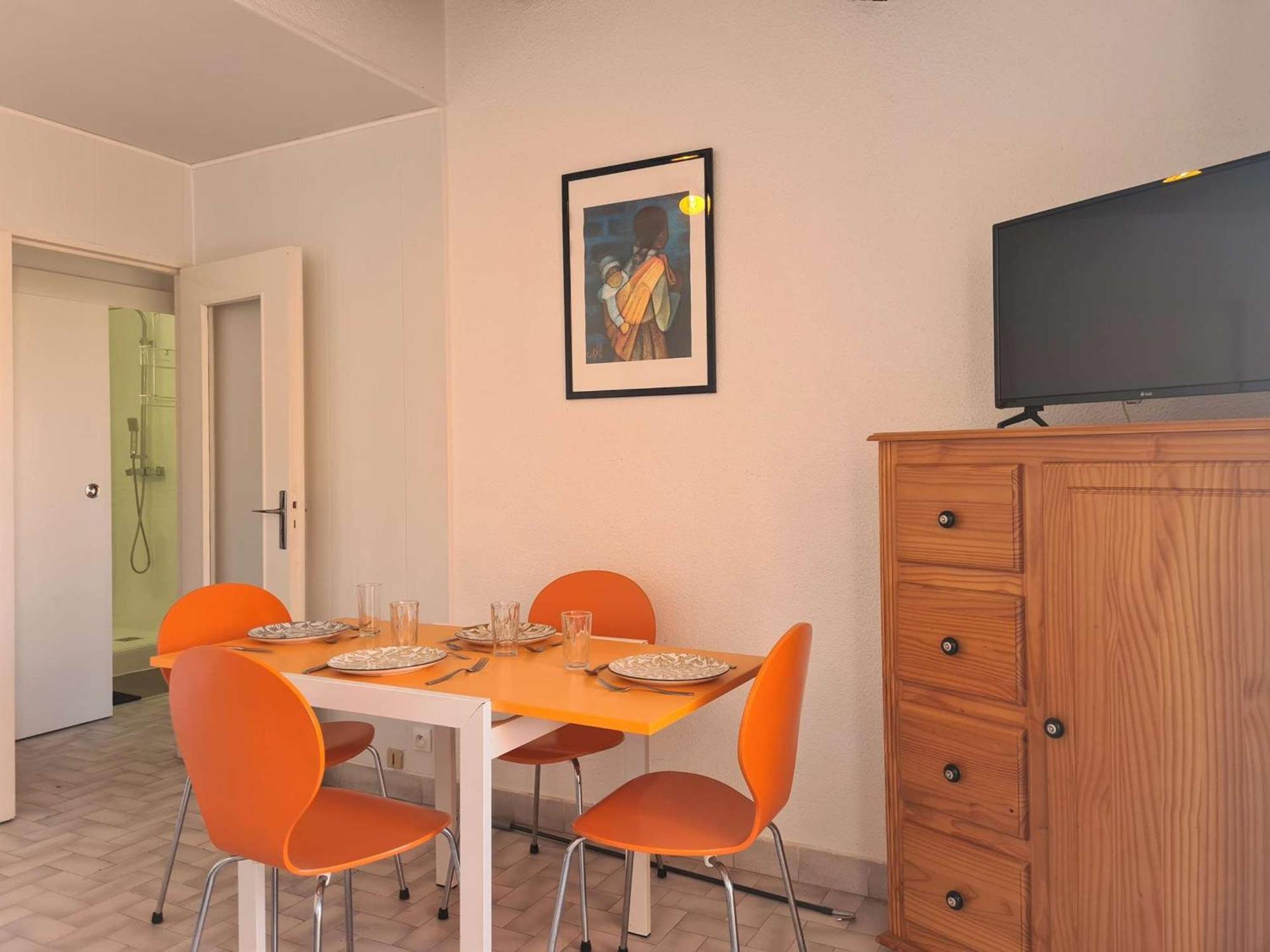 Appartement T2 Avec Parking Et Acces Direct A La Plage - Fr-1-249-129 Agde Exterior photo